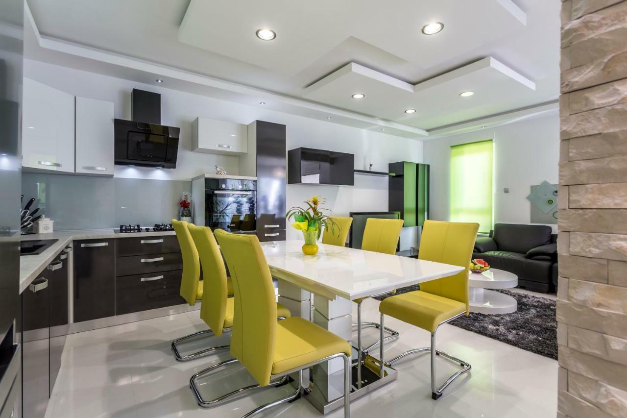 Sea Pearl Luxury Apartment Podstrana Exterior photo